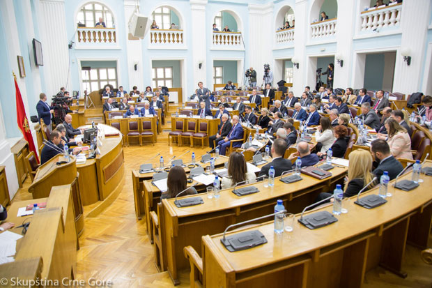 Ђукановић позвао партије на консултације у вези са датумом избора: ДПС већ слави слави победу